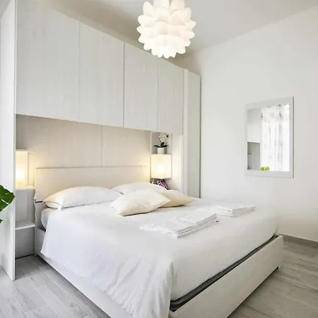 Sunny San Siro Stadio Appartement