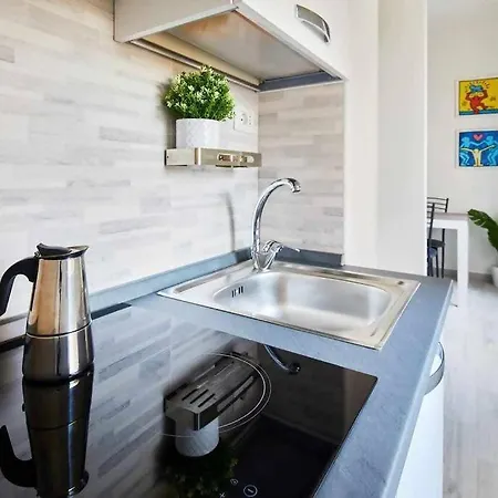 Sunny San Siro Stadio Apartment *